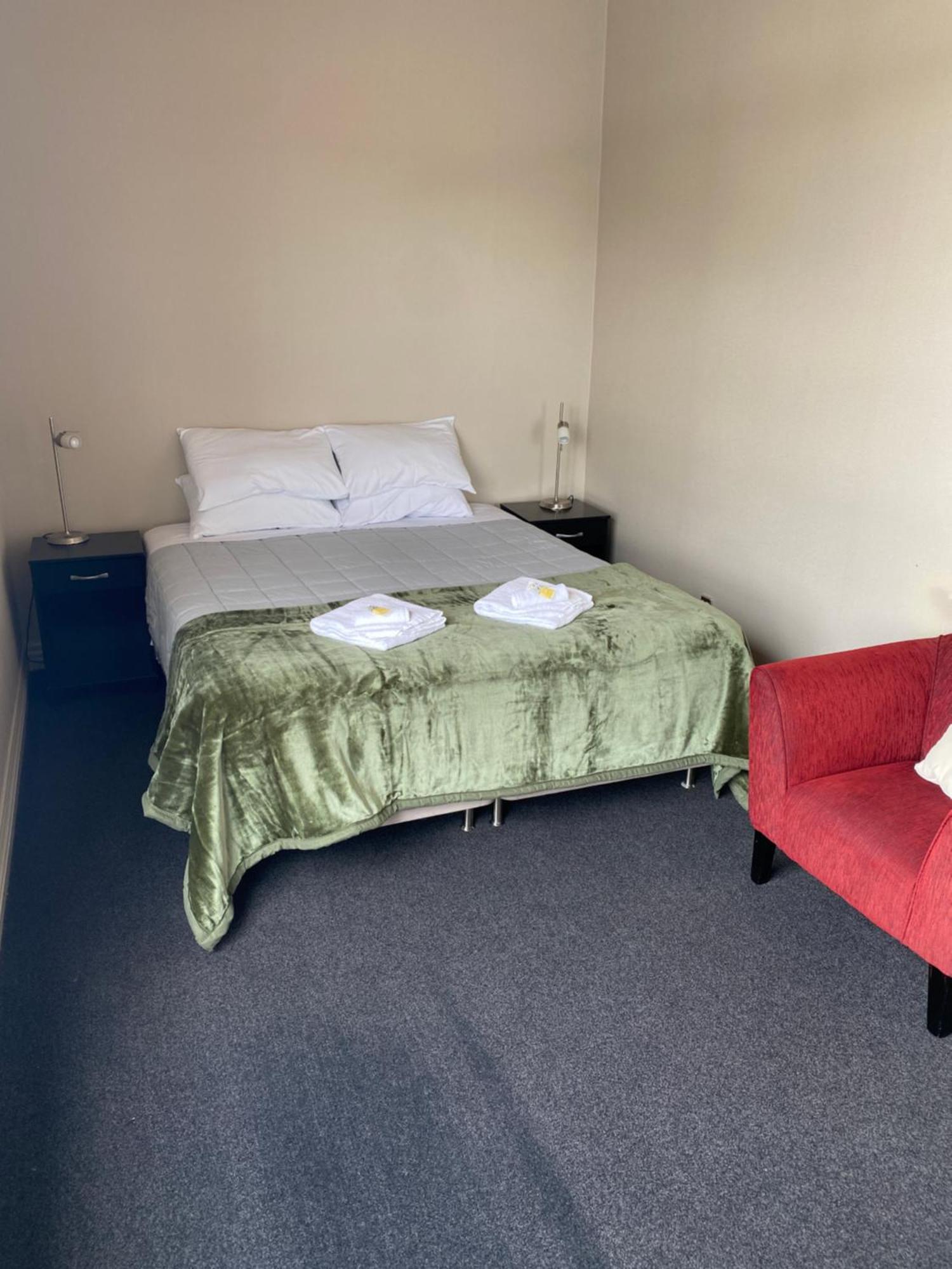 Kaponga Hotel Exteriér fotografie